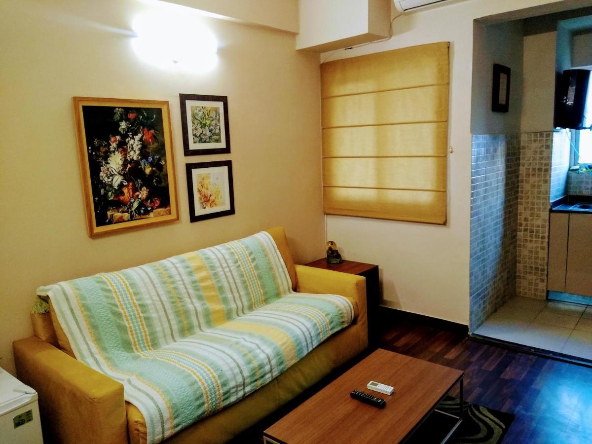 Studio Apartment with Green lawns Noida Buitenkant foto