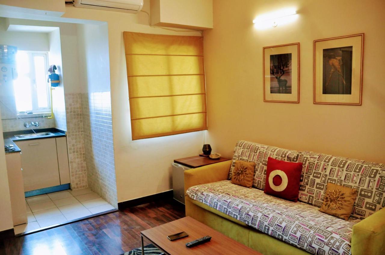 Studio Apartment with Green lawns Noida Buitenkant foto